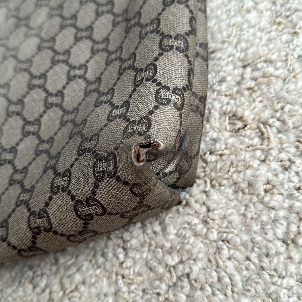 Gucci Plus Tote Bag - Picture 7 of 14